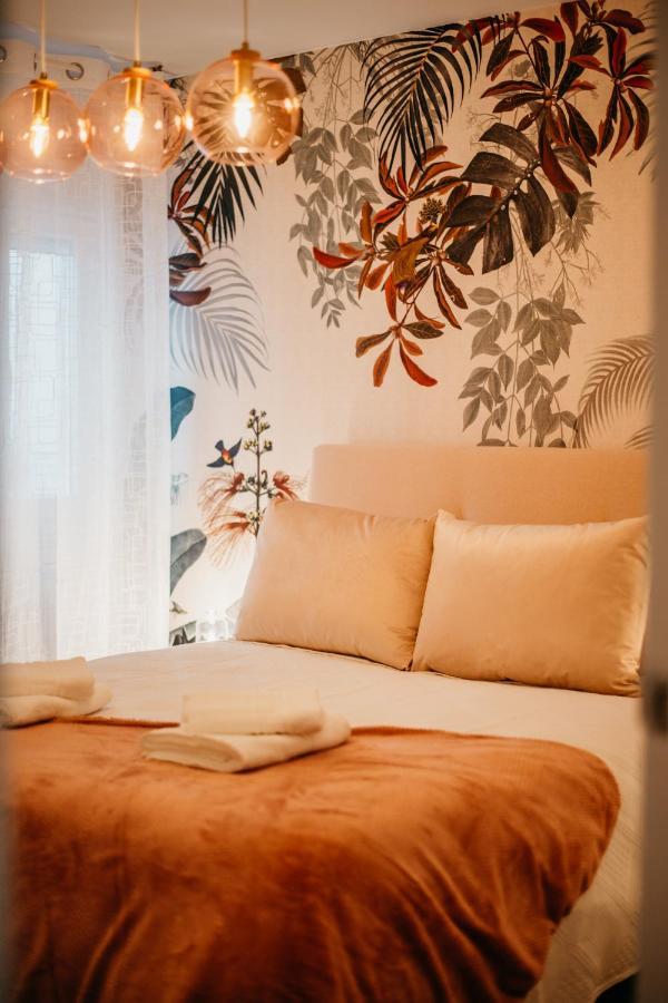 Tuguest Maria Luisa Apartment Granada Buitenkant foto